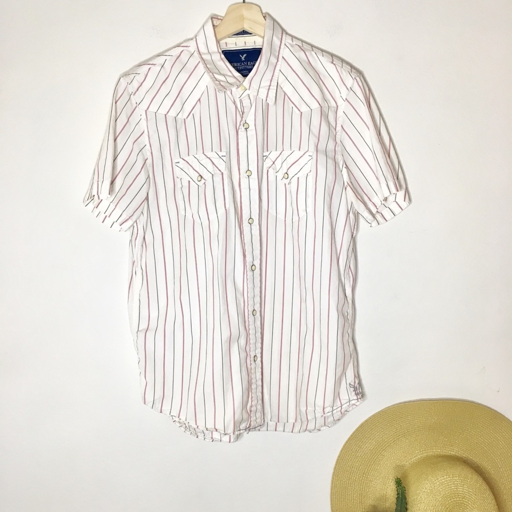 American eagle short sleeve button down shirt
